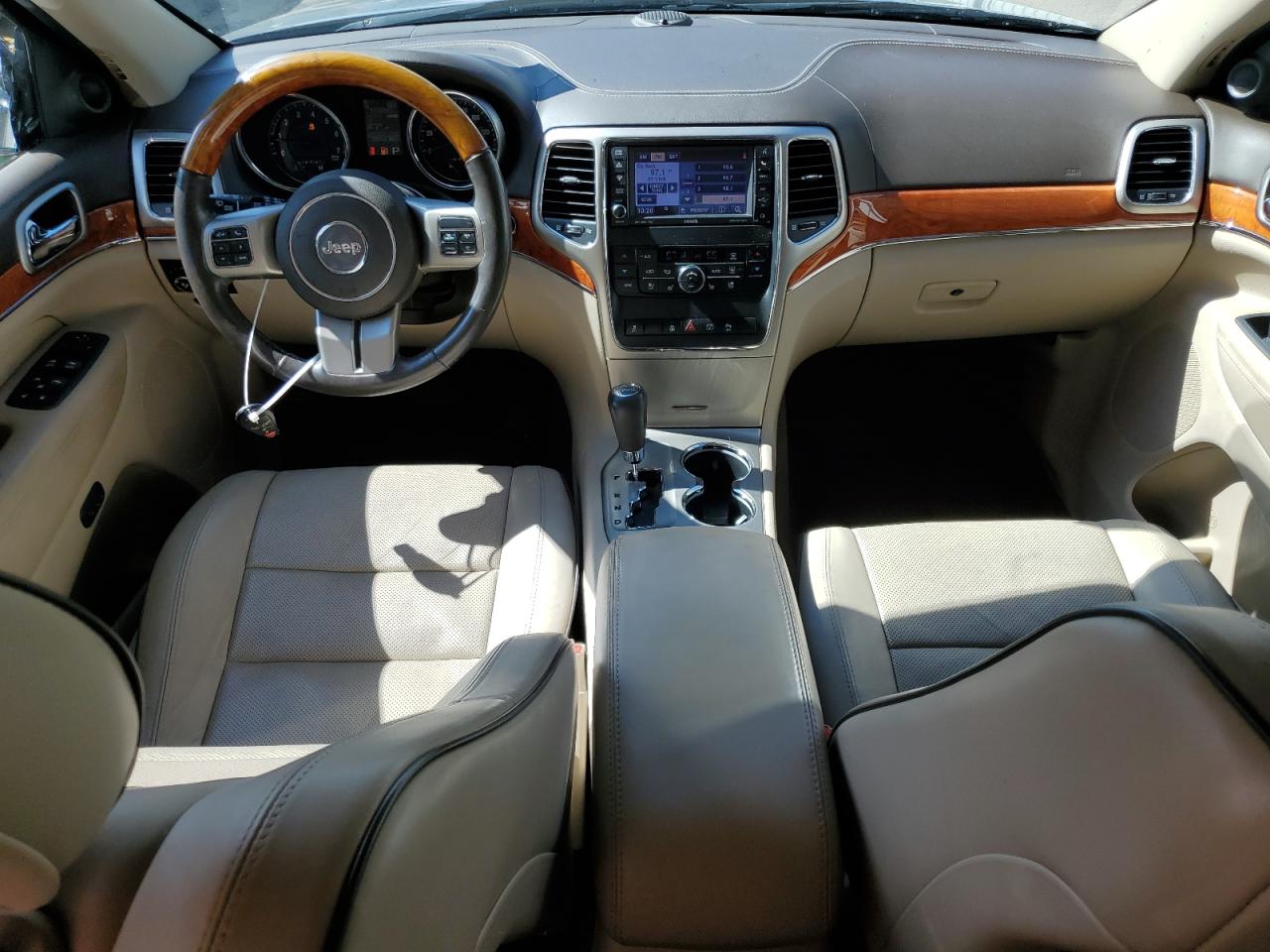 1C4RJECG0DC582695 2013 Jeep Grand Cherokee Overland