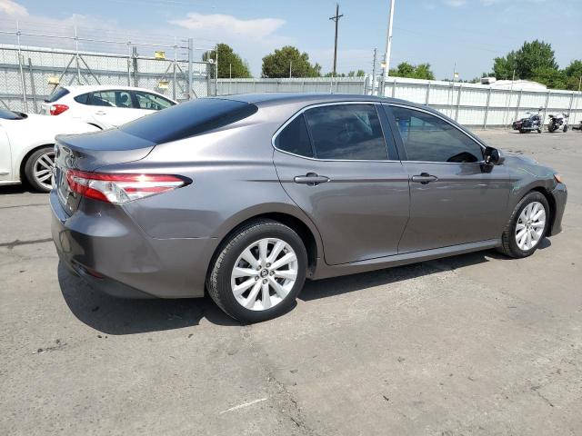 VIN 4T1B11HK1JU666842 2018 Toyota Camry, L no.3