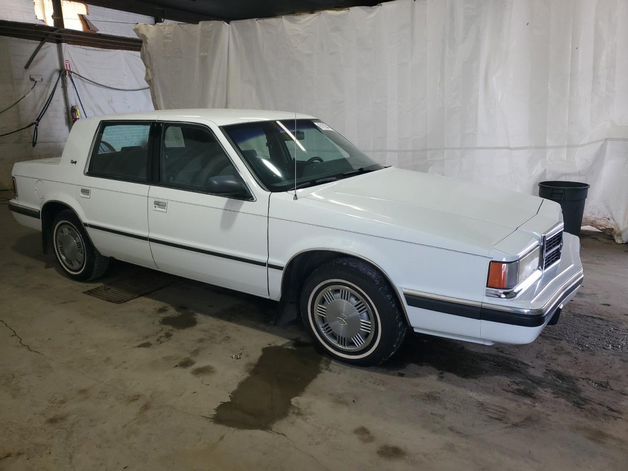 1B3XC46R7MD220576 1991 Dodge Dynasty