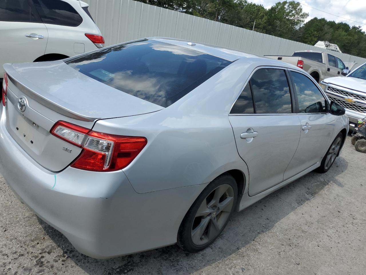 4T1BK1FK8EU024768 2014 Toyota Camry Se