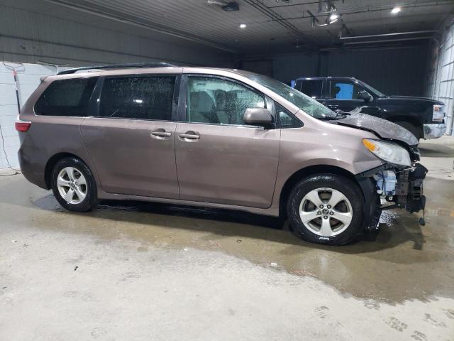 VIN 5TDKZ3DC8JS903726 2018 Toyota Sienna, LE no.4