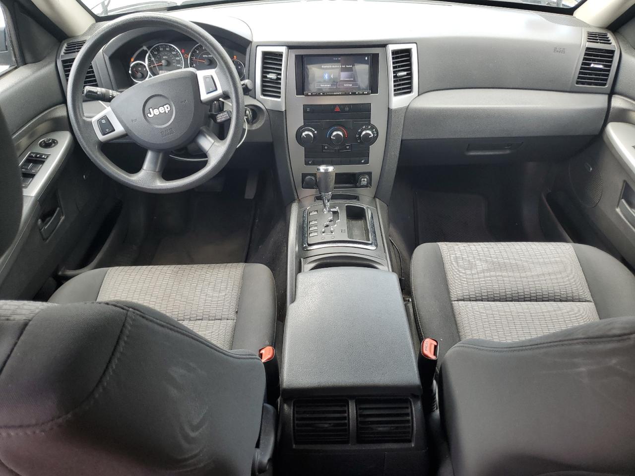 1J8GR48K98C241396 2008 Jeep Grand Cherokee Laredo