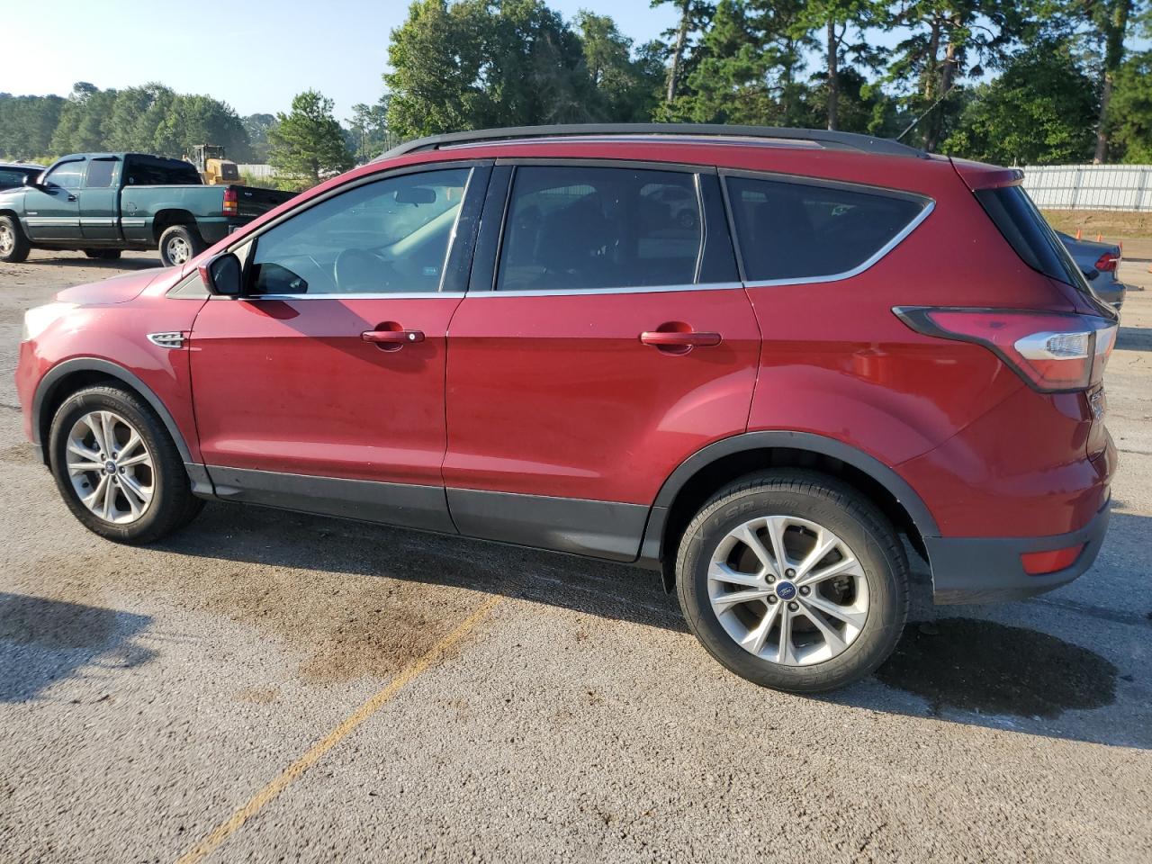 1FMCU0GD7HUA49853 FORD ESCAPE 2017