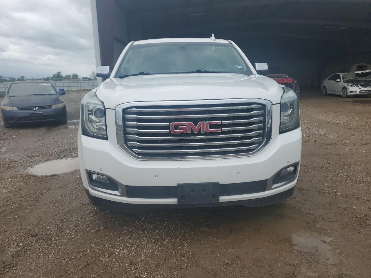 2015 GMC Yukon Xl C1500 Sle vin: 1GKS1GKC0FR637663