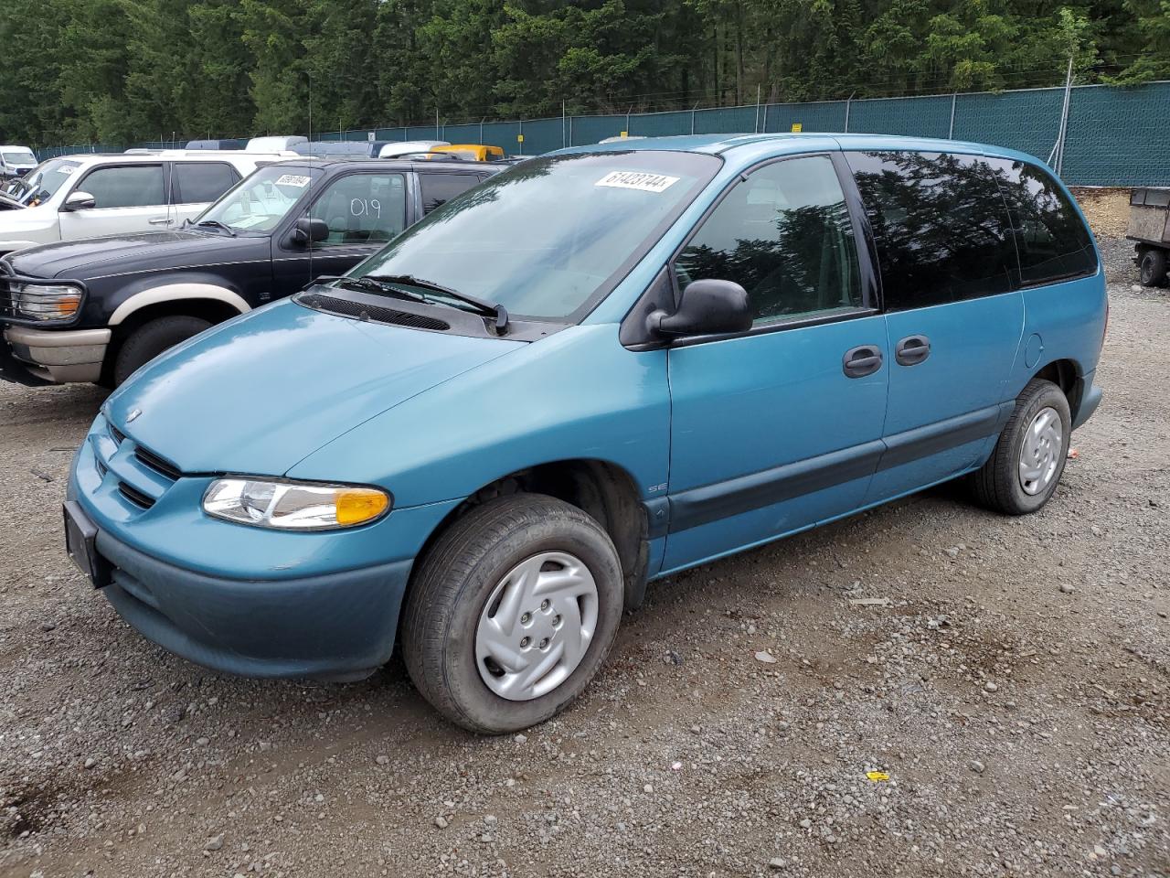 2B4GP4531TR772566 1996 Dodge Caravan Se