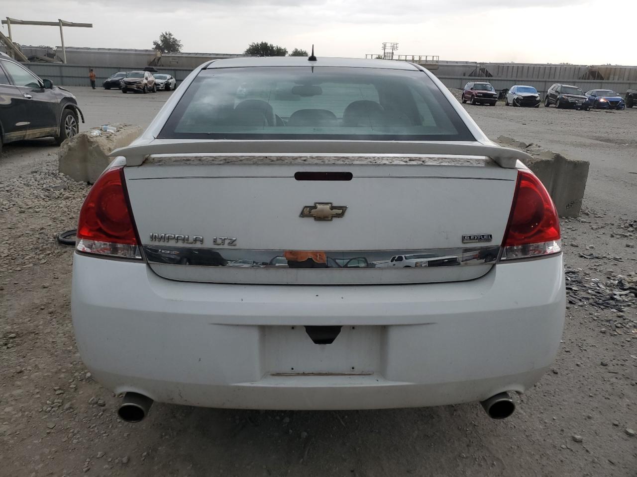 2G1WC5EM3A1136969 2010 Chevrolet Impala Ltz