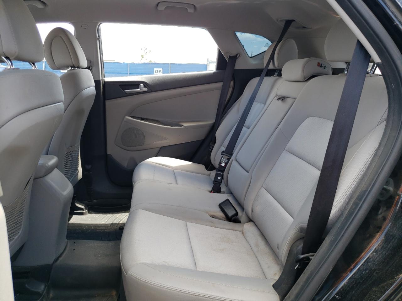 KM8J23A44HU267529 2017 Hyundai Tucson Se