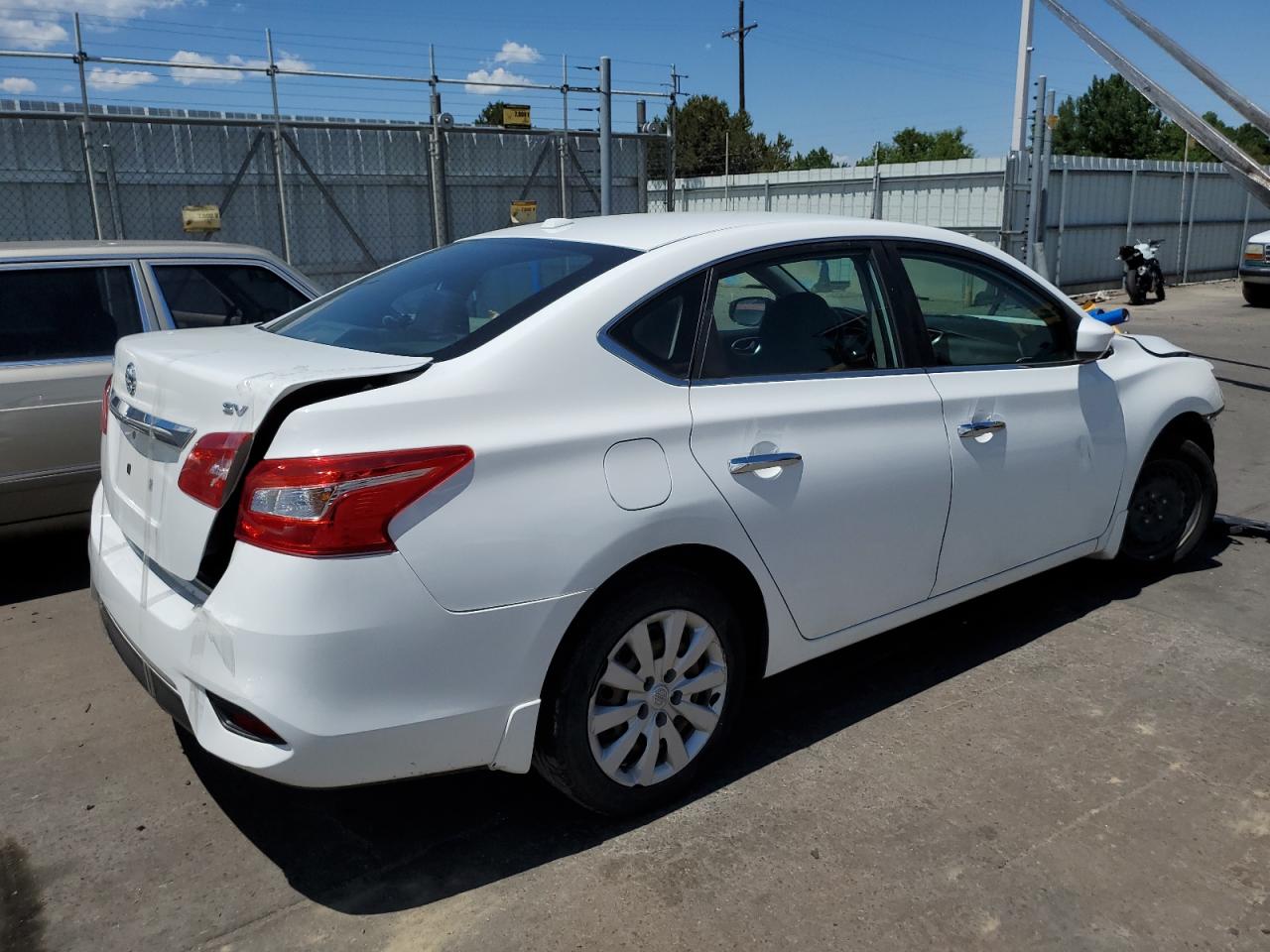 2016 Nissan Sentra S vin: 3N1AB7AP0GY308372