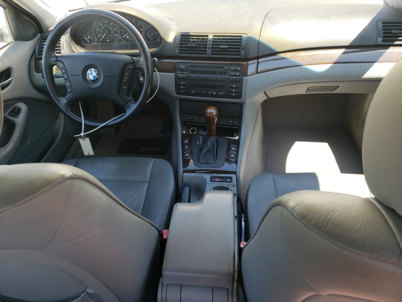 WBAEV33412PD55180 2002 BMW 325 I