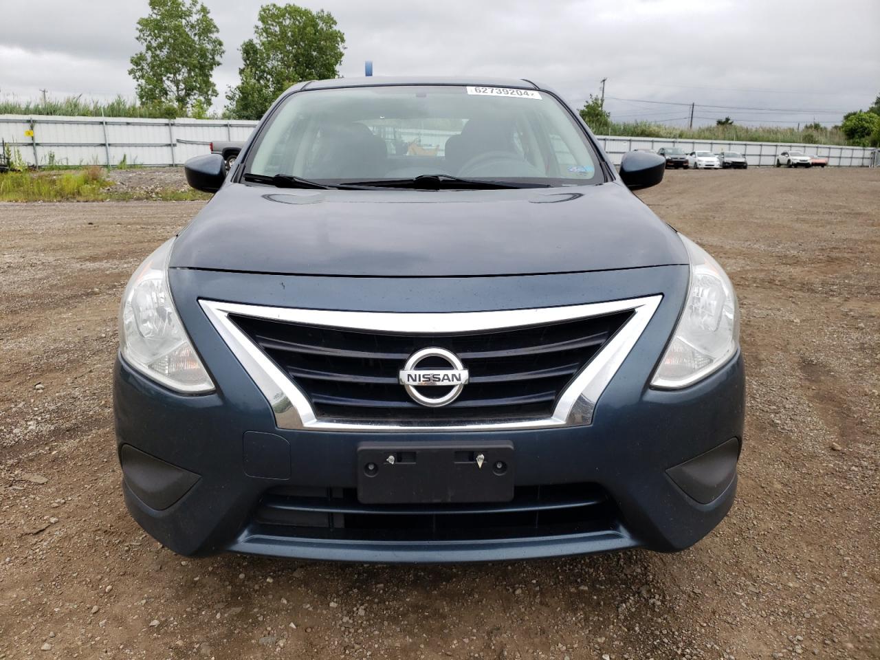 Lot #2878922686 2017 NISSAN VERSA S