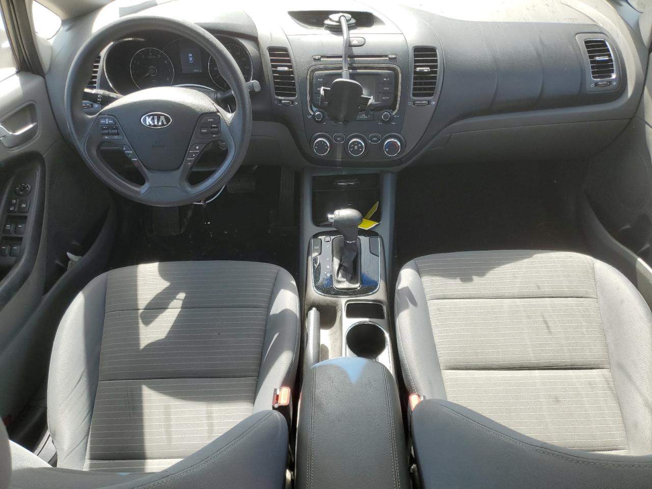 3KPFL4A78HE140546 2017 Kia Forte Lx