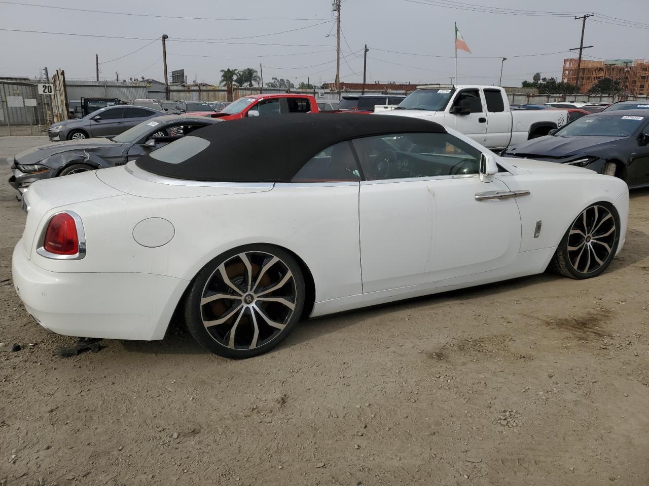 2019 Rolls-Royce Dawn vin: SCA666D58KU115868