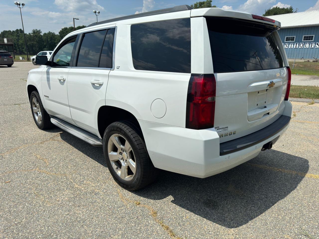 2015 Chevrolet Tahoe K1500 Lt vin: 1GNSKBKC1FR169137