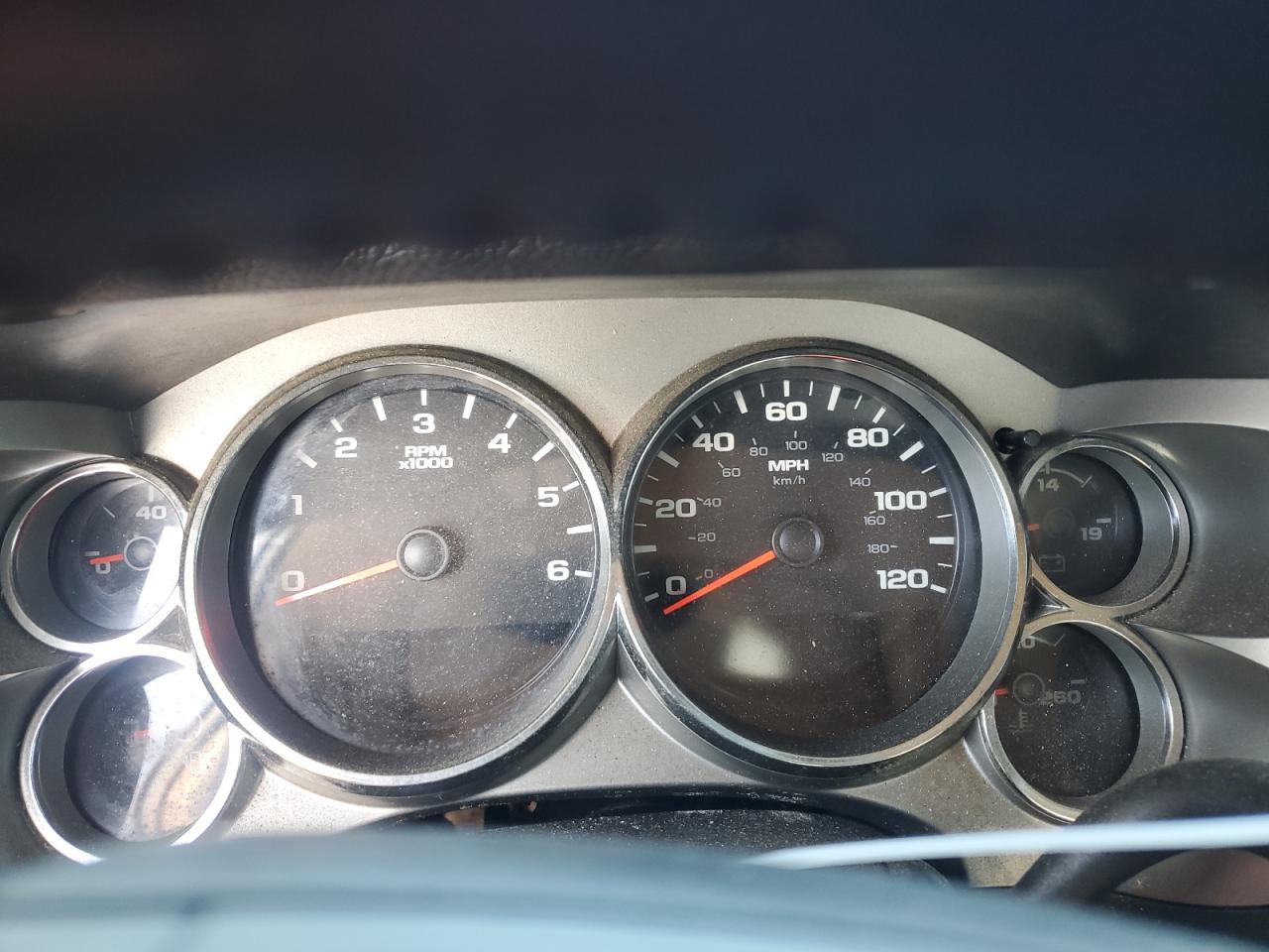 1GCNKSE03BZ389879 2011 Chevrolet Silverado K1500 Lt