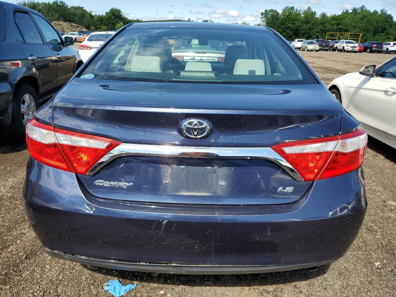 2016 Toyota Camry Le vin: 4T4BF1FK6GR534016