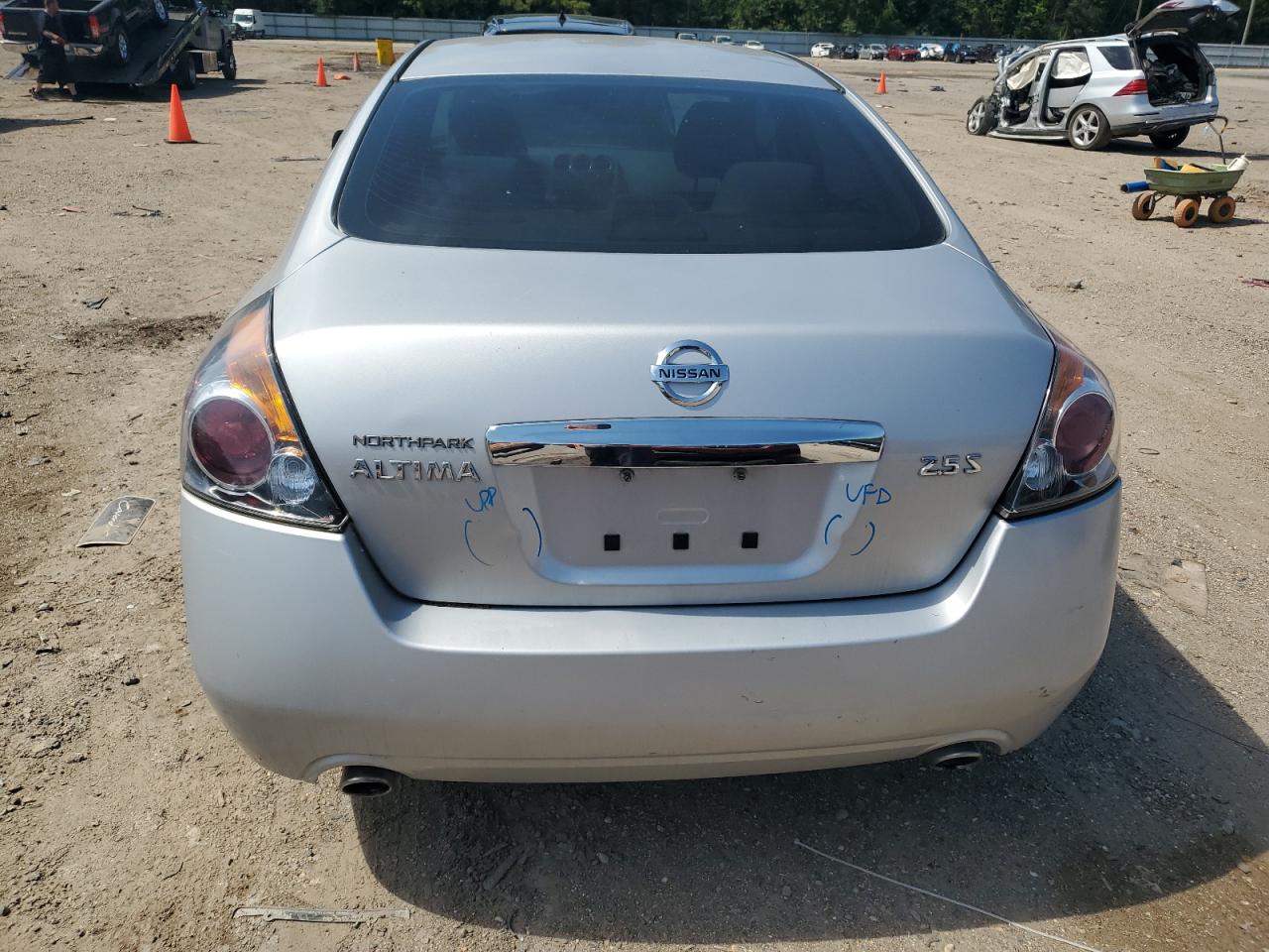 2012 Nissan Altima Base vin: 1N4AL2AP8CN568593