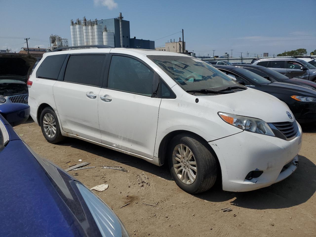 2014 Toyota Sienna Xle vin: 5TDYK3DC1ES510543