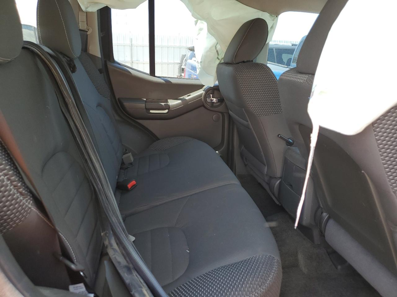 5N1AN0NW4DN824879 2013 Nissan Xterra X