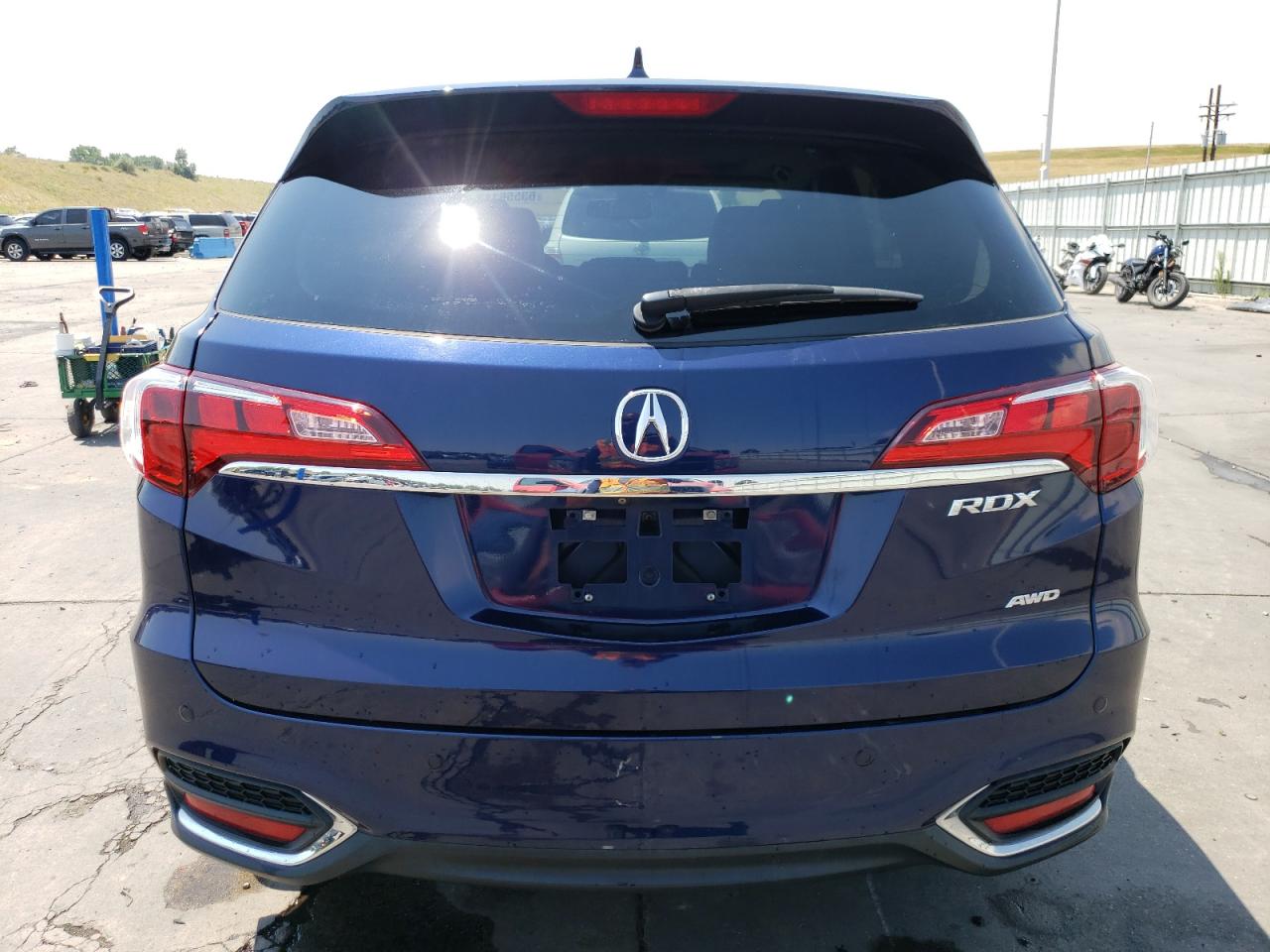 5J8TB4H72JL009784 2018 Acura Rdx Advance