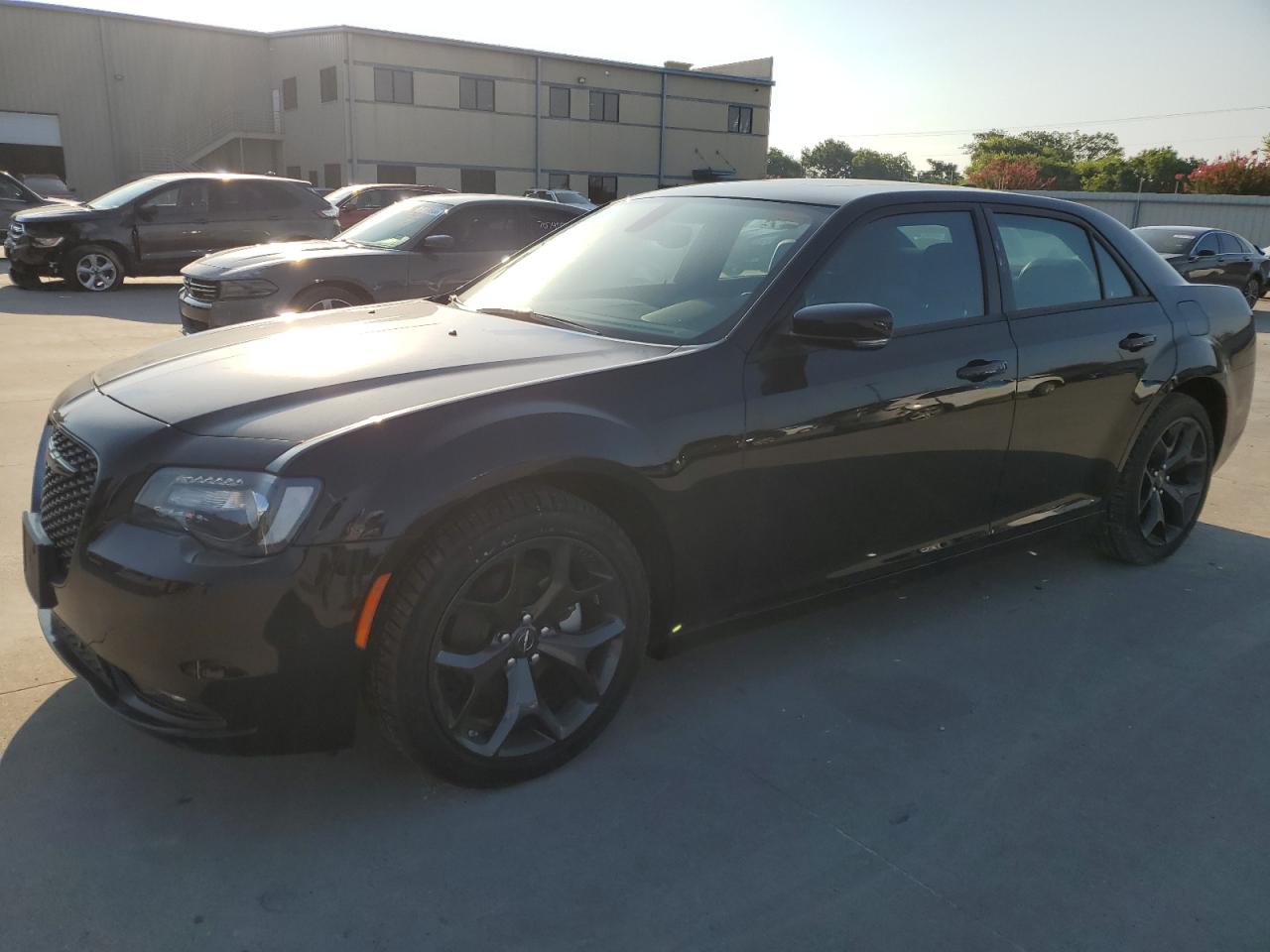 Chrysler 300 2023 LX