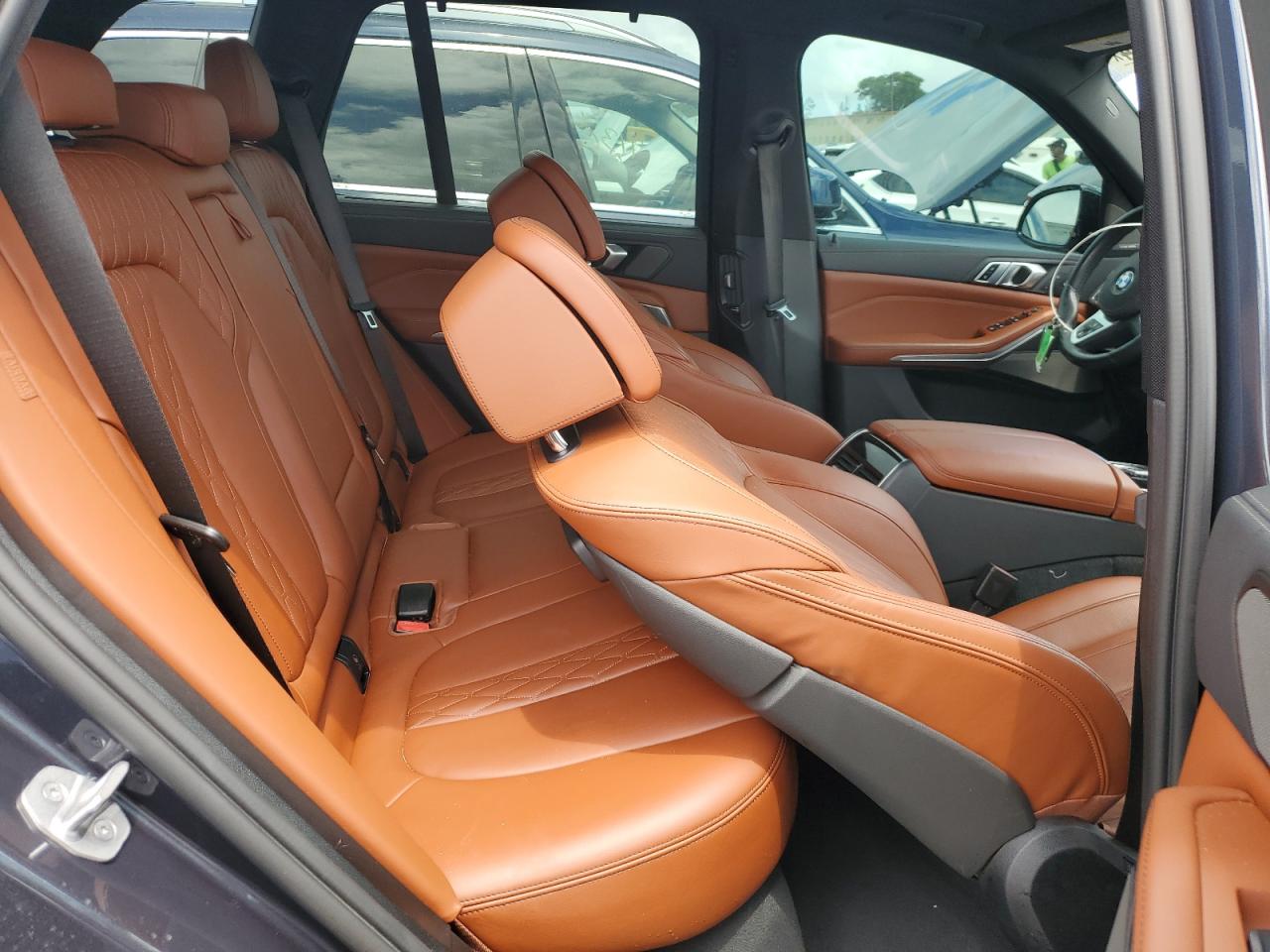 5UXJU4C02N9L54020 2022 BMW X5 M50I