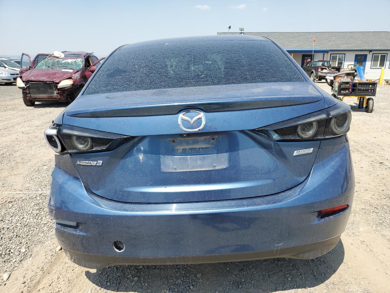 3MZBN1V37JM239320 2018 Mazda 3 Touring