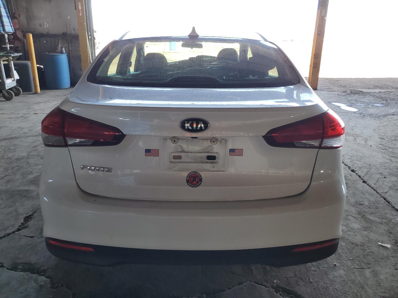 3KPFL4A70HE018456 2017 Kia Forte Lx