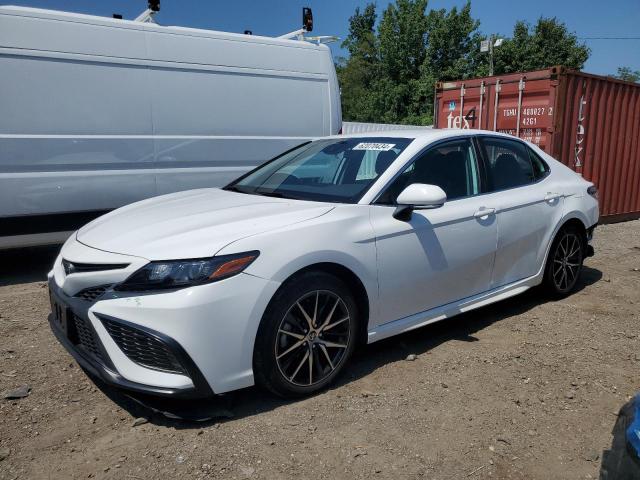 VIN 4T1G11AK0NU618934 2022 Toyota Camry, SE no.1