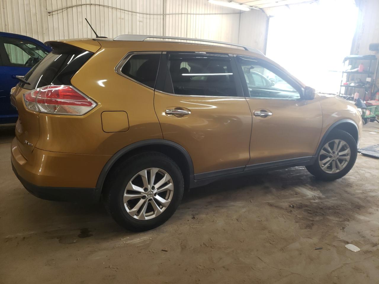 2015 Nissan Rogue S vin: KNMAT2MV9FP517116