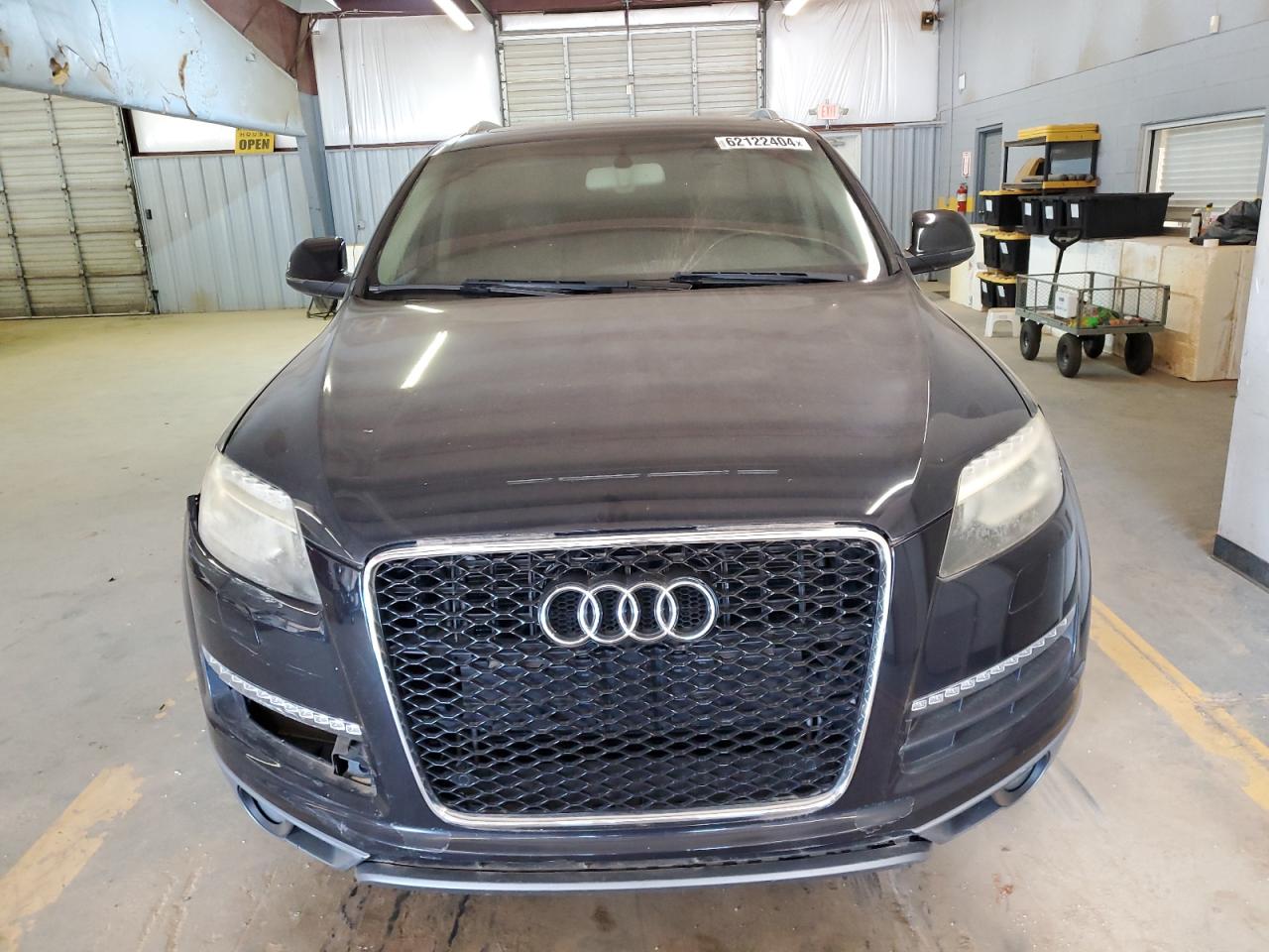 2013 Audi Q7 Premium Plus vin: WA1LGAFE1DD009672