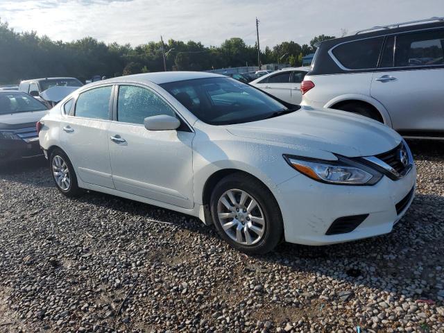 VIN 1N4AL3AP4HN305790 2017 Nissan Altima, 2.5 no.4