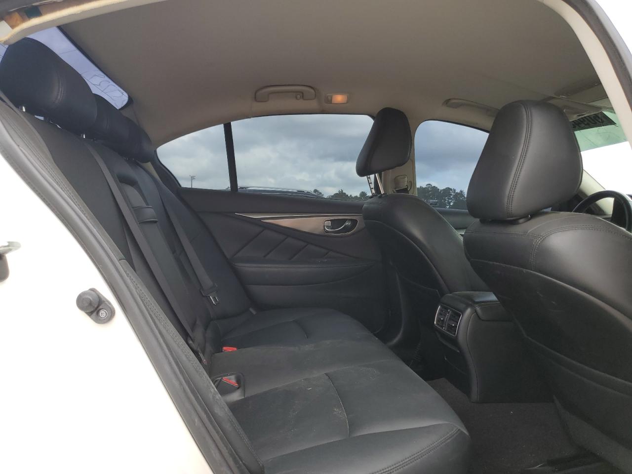 JN1BV7AP0FM358735 2015 Infiniti Q50 Base