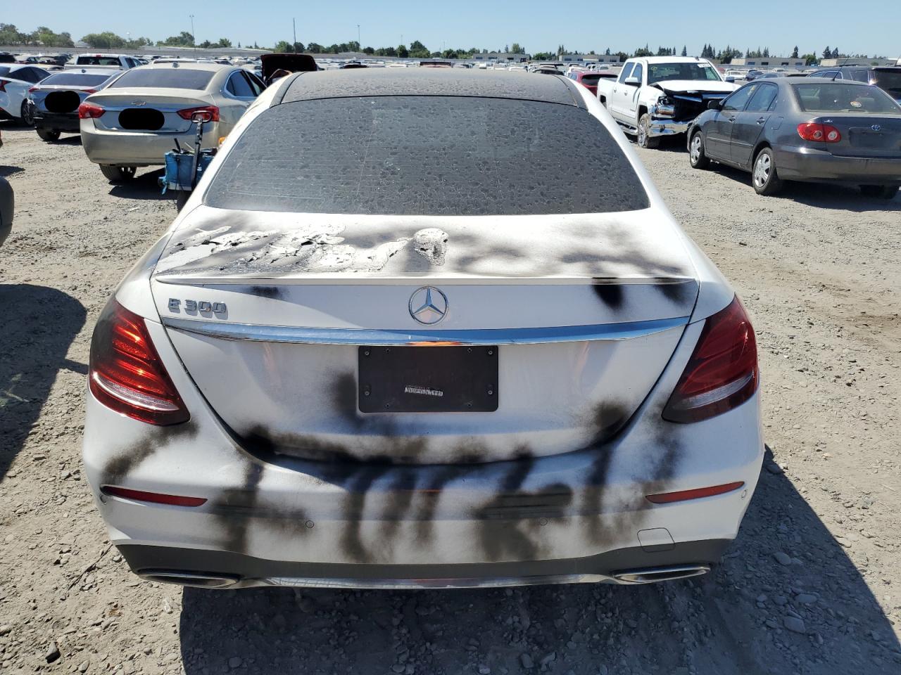 WDDZF4JB7JA434303 2018 Mercedes-Benz E 300