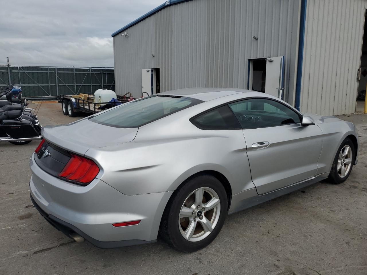 1FA6P8TH5J5127858 2018 Ford Mustang