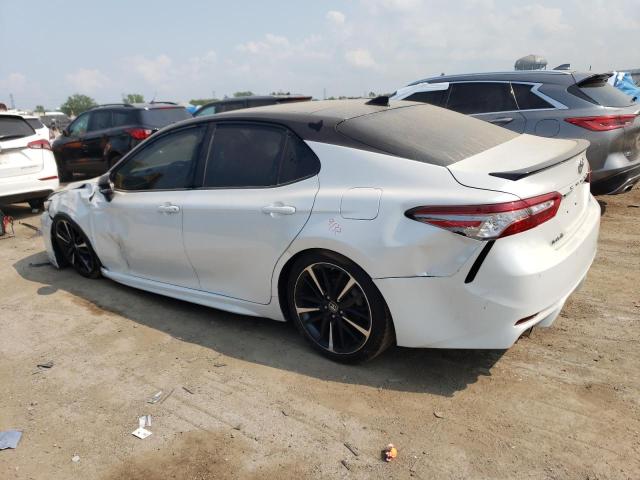 VIN 4T1B61HK5JU077665 2018 Toyota Camry, Xse no.2