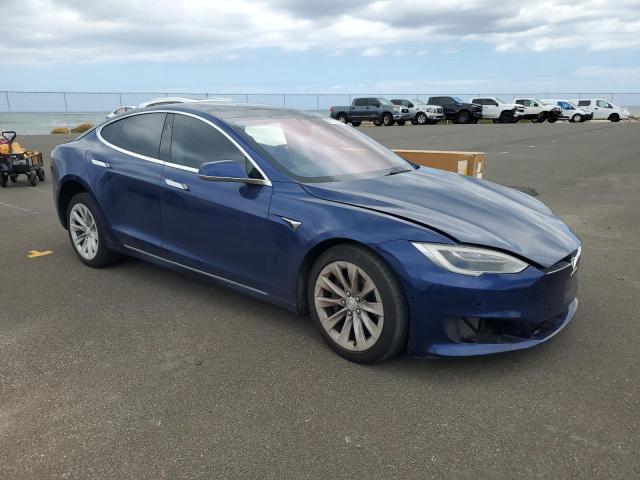 VIN 5YJSA1E27JF258668 2018 Tesla MODEL S no.4