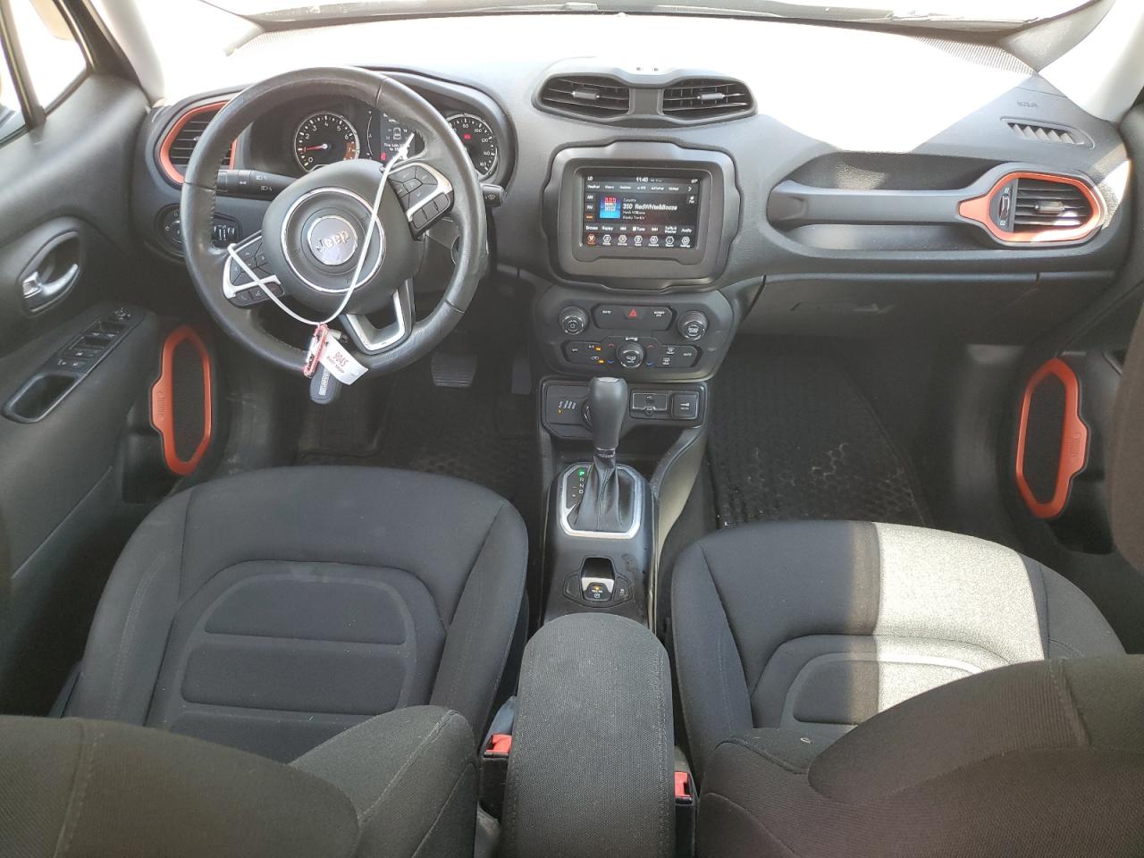 ZACNJBBB1LPL93323 2020 Jeep Renegade Latitude