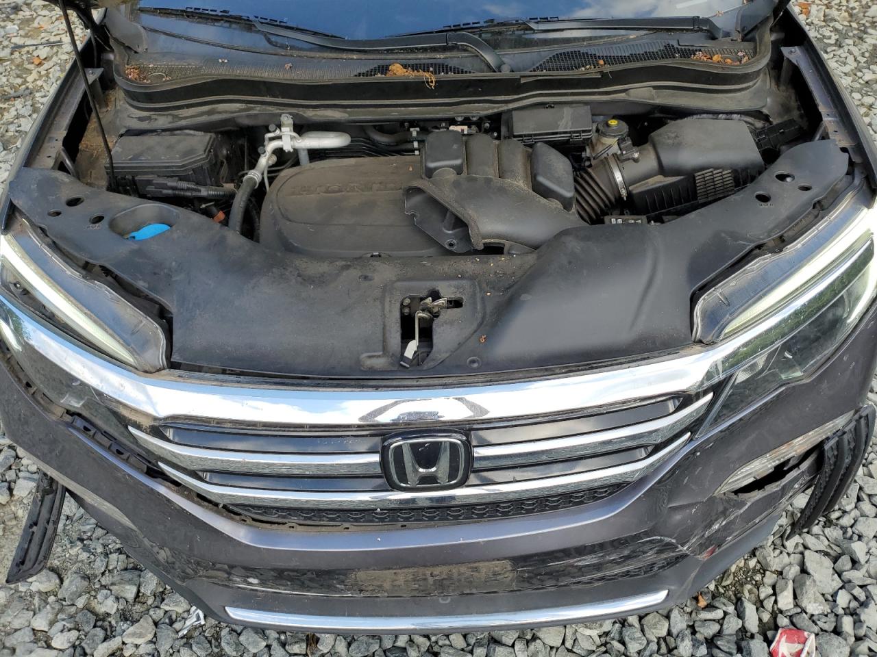 5FNYF6H94HB018618 HONDA PILOT 2017