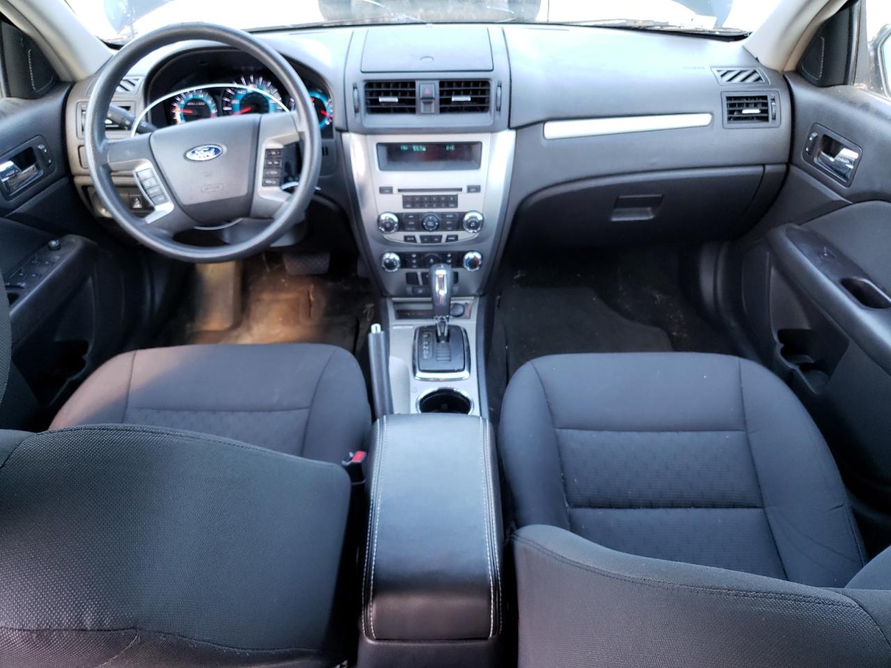 3FAHP0HA3BR168915 2011 Ford Fusion Se