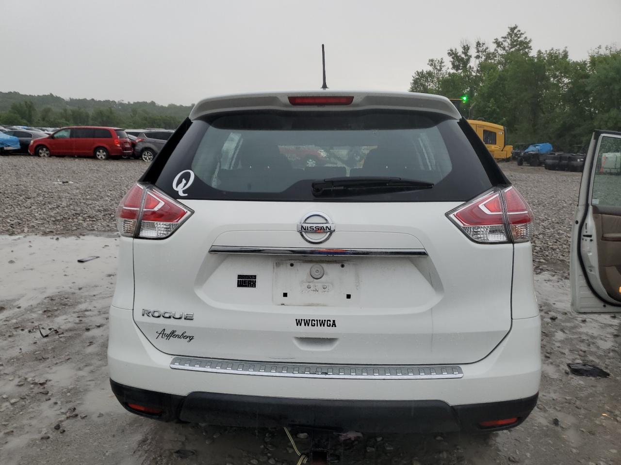 KNMAT2MT2GP638229 NISSAN ROGUE 2016