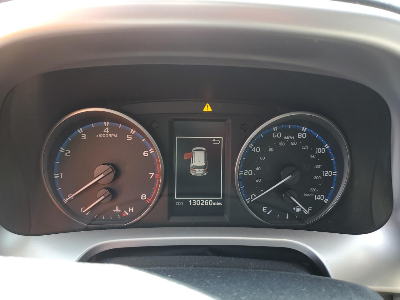 JTMWFREV2HJ118493 2017 Toyota Rav4 Xle