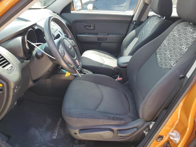 2011 Kia Soul + VIN: KNDJT2A27B7300328 Lot: 61676274