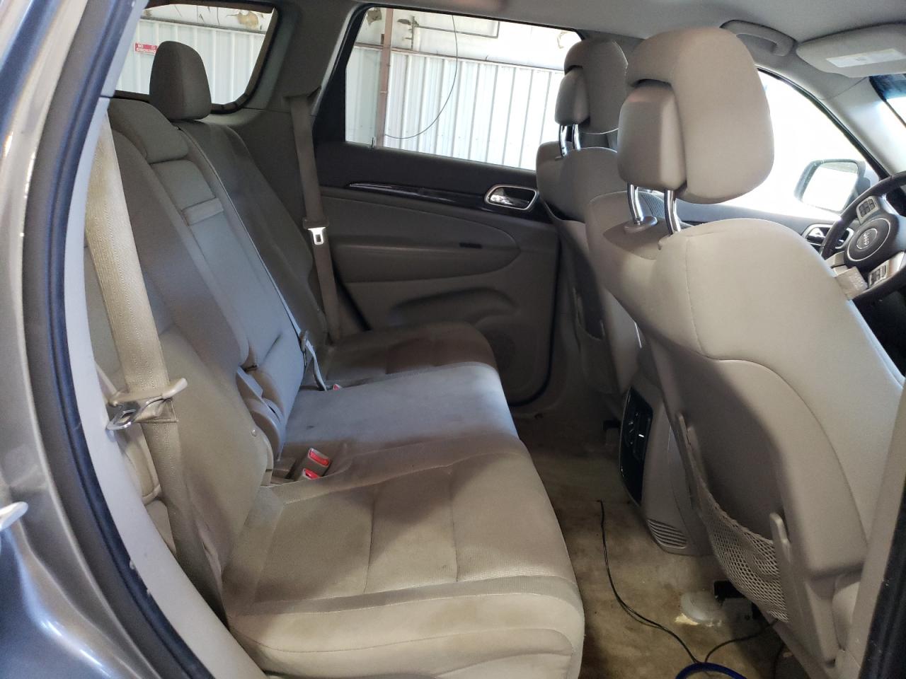 1C4RJFAG9CC317510 2012 Jeep Grand Cherokee Laredo