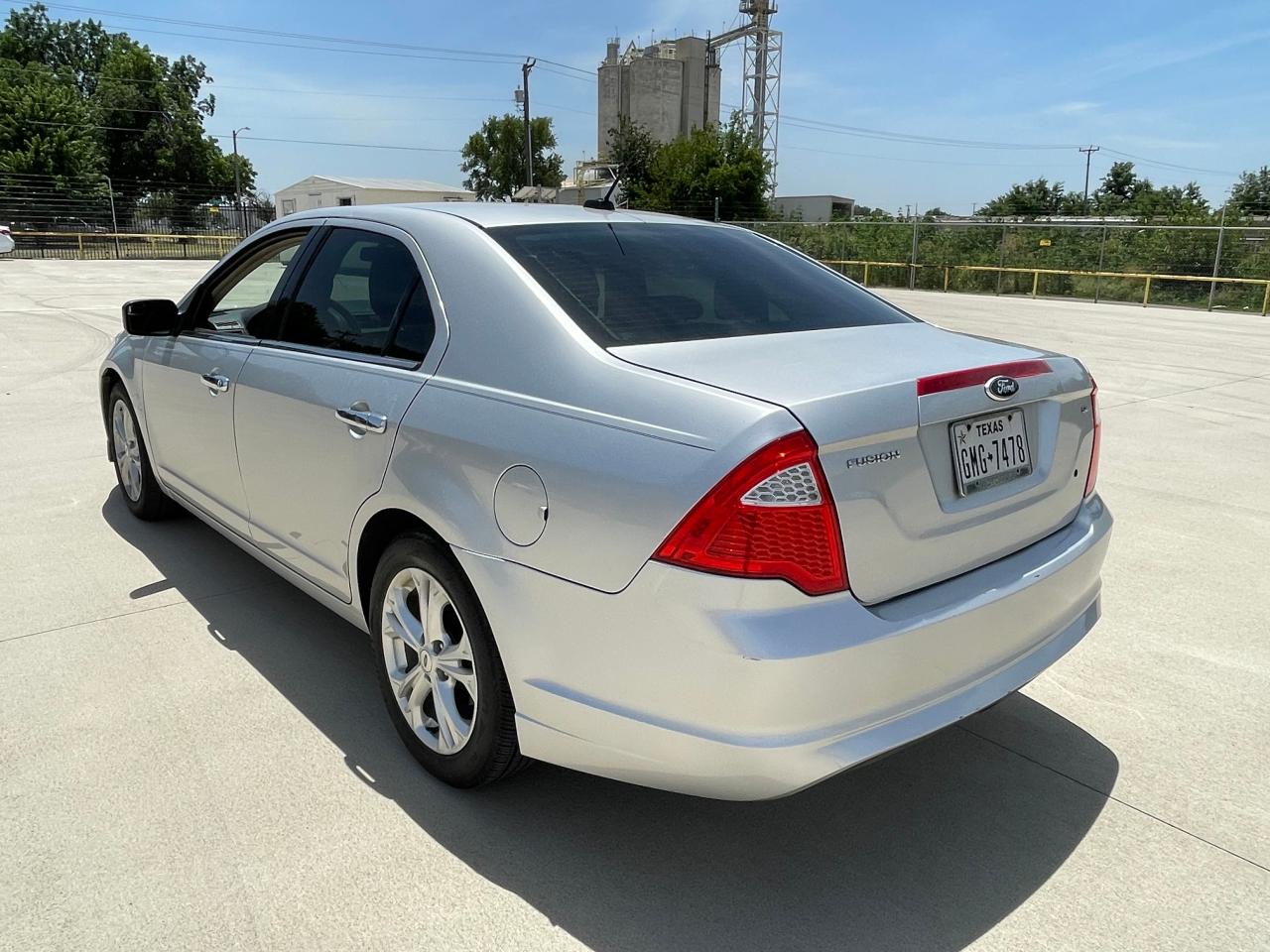 2012 Ford Fusion Se vin: 3FAHP0HA3CR379663