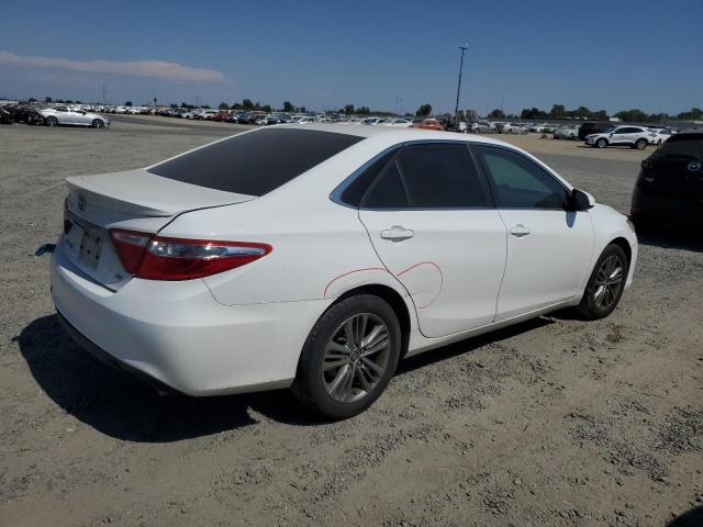 VIN 4T1BF1FK2FU033701 2015 Toyota Camry, LE no.3