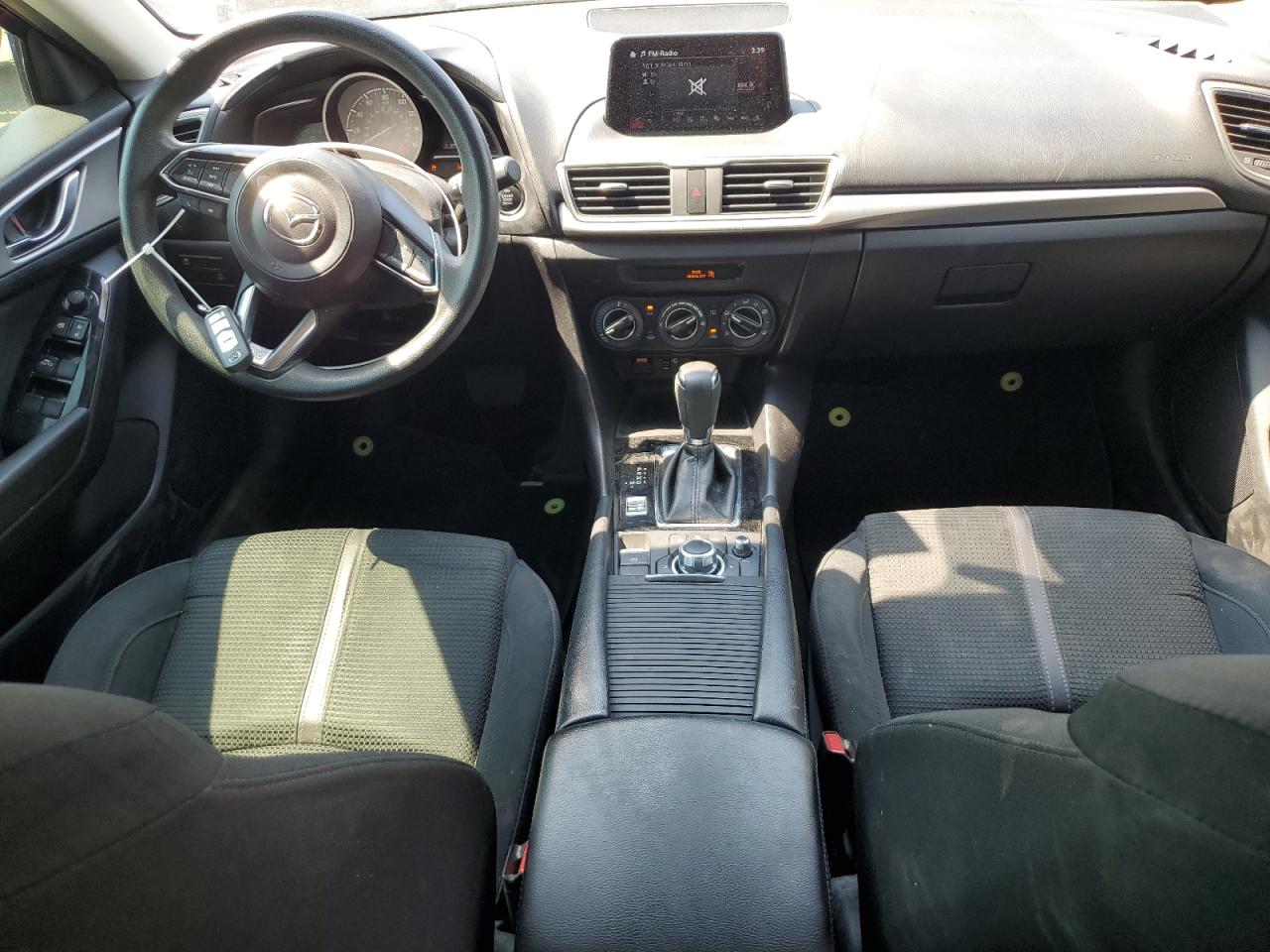 3MZBN1U79JM179996 2018 Mazda 3 Sport