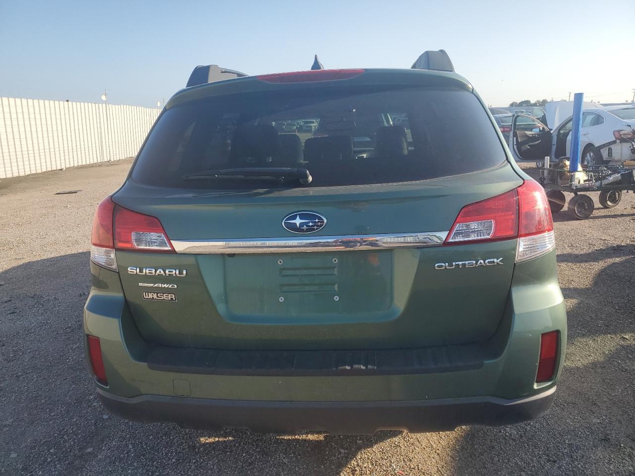 4S4BRCKC5B3437822 2011 Subaru Outback 2.5I Limited