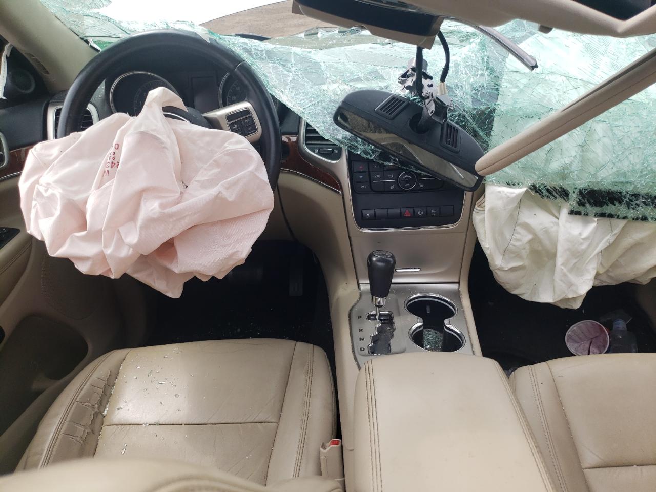 1J4RR5GG0BC590385 2011 Jeep Grand Cherokee Limited