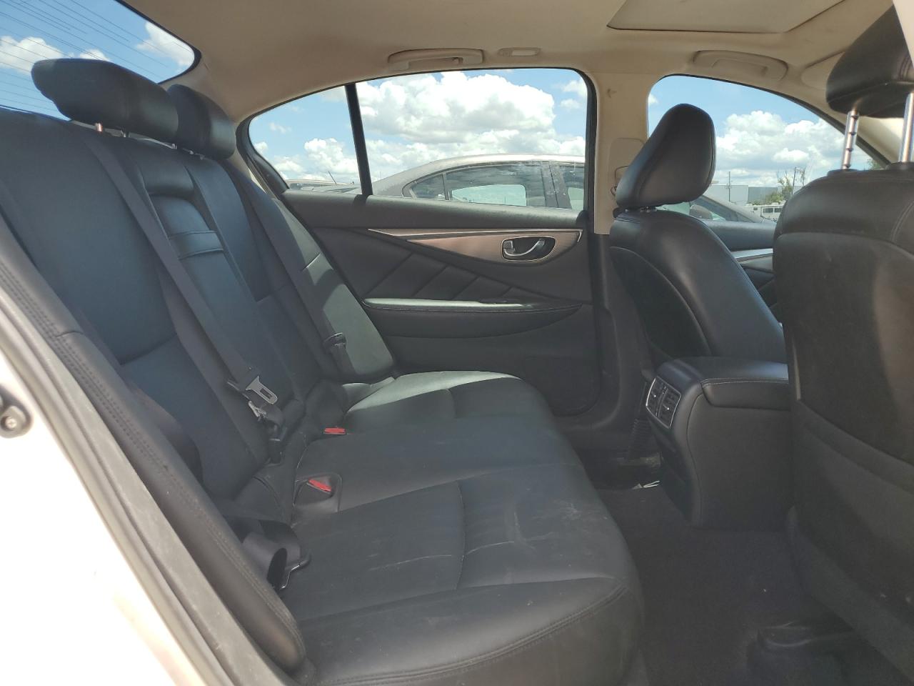 JN1EV7ARXGM342512 2016 Infiniti Q50 Premium