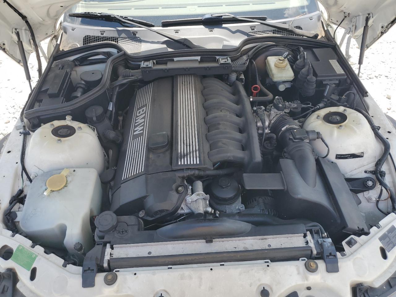 4USCJ3326WLC11376 1998 BMW Z3 2.8